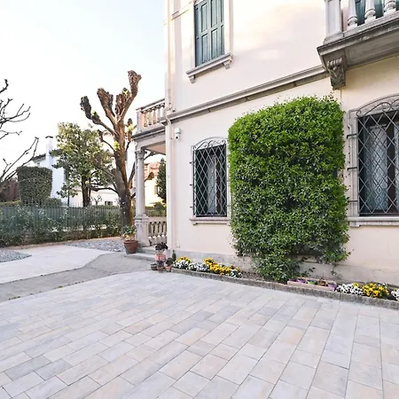 Casaelena Homestay szállás *